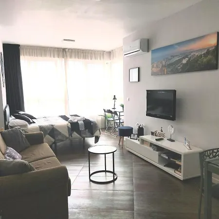 Apartment Estudio La Colina, - Kainga Homes Torremolinos
